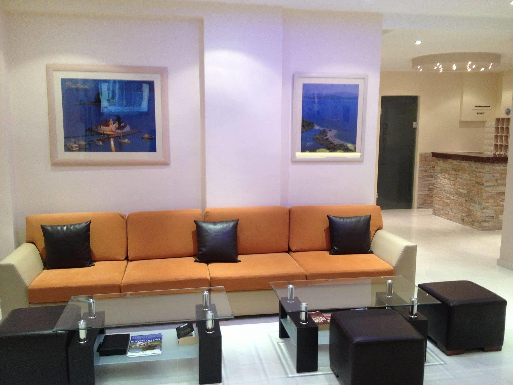 Hotel Penelope بوكاري المظهر الخارجي الصورة